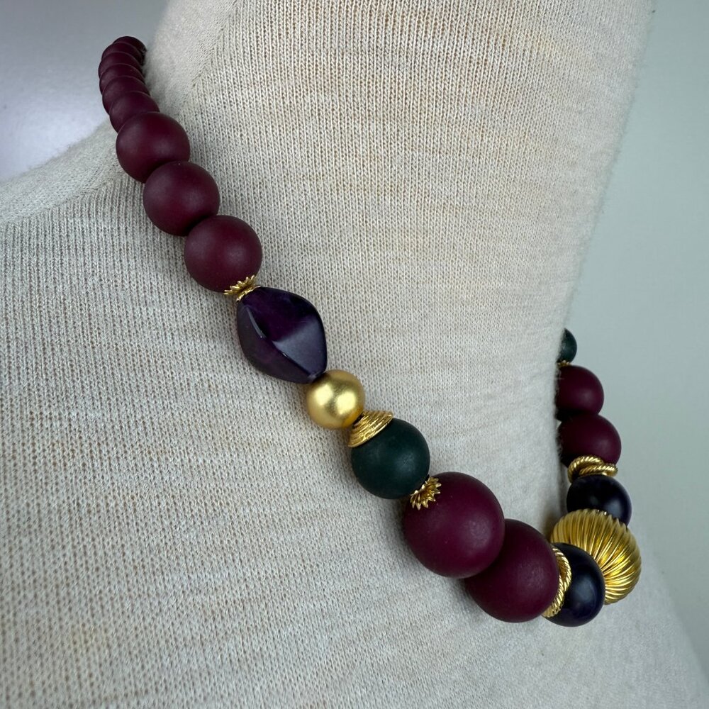 Red & Gold Bead Necklace 20" - Picture 5 of 7